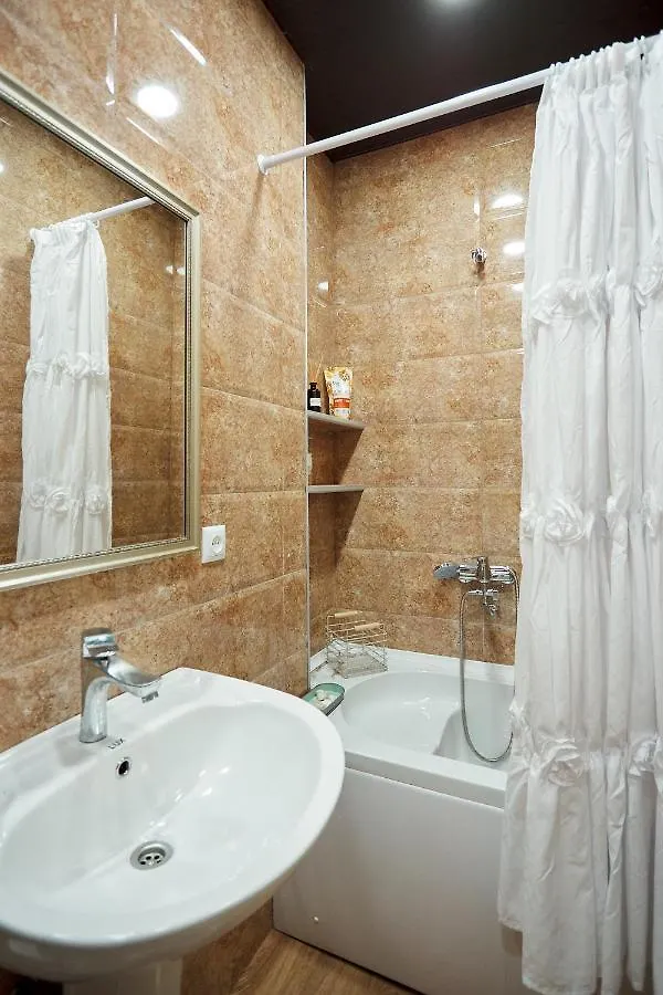 Charming Apartment On Odessa Street Тбилиси
